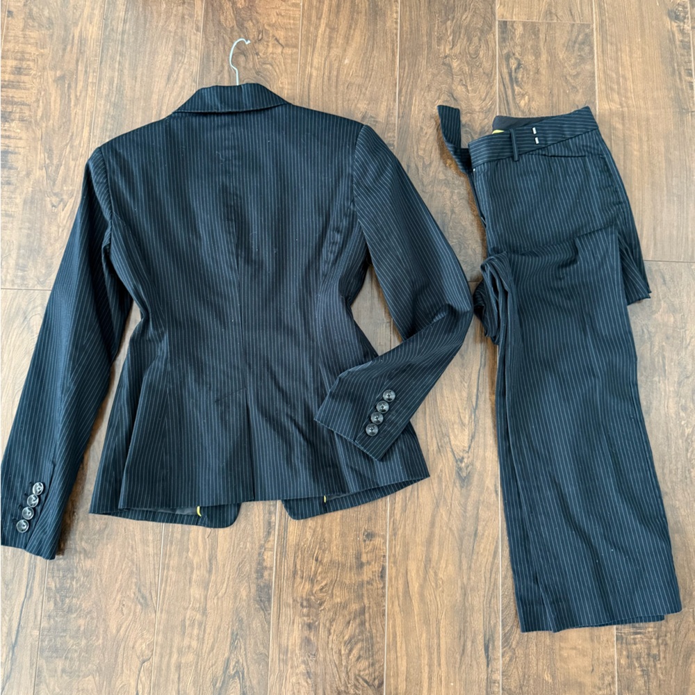 🖤Merona women’s suit. Sz 4